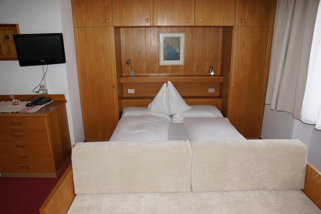 Hotel Mooserhof Sexten Habitación foto
